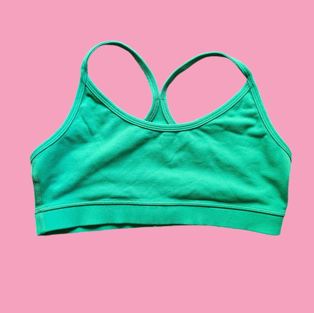Lululemon bright green‎ soft lightweight bra top size M